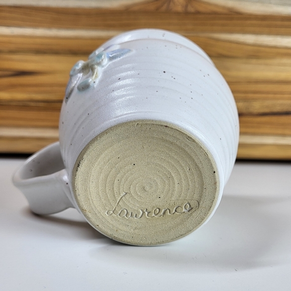 10oz White Speckled Floral Pottery Mug - Picture 9 of 10